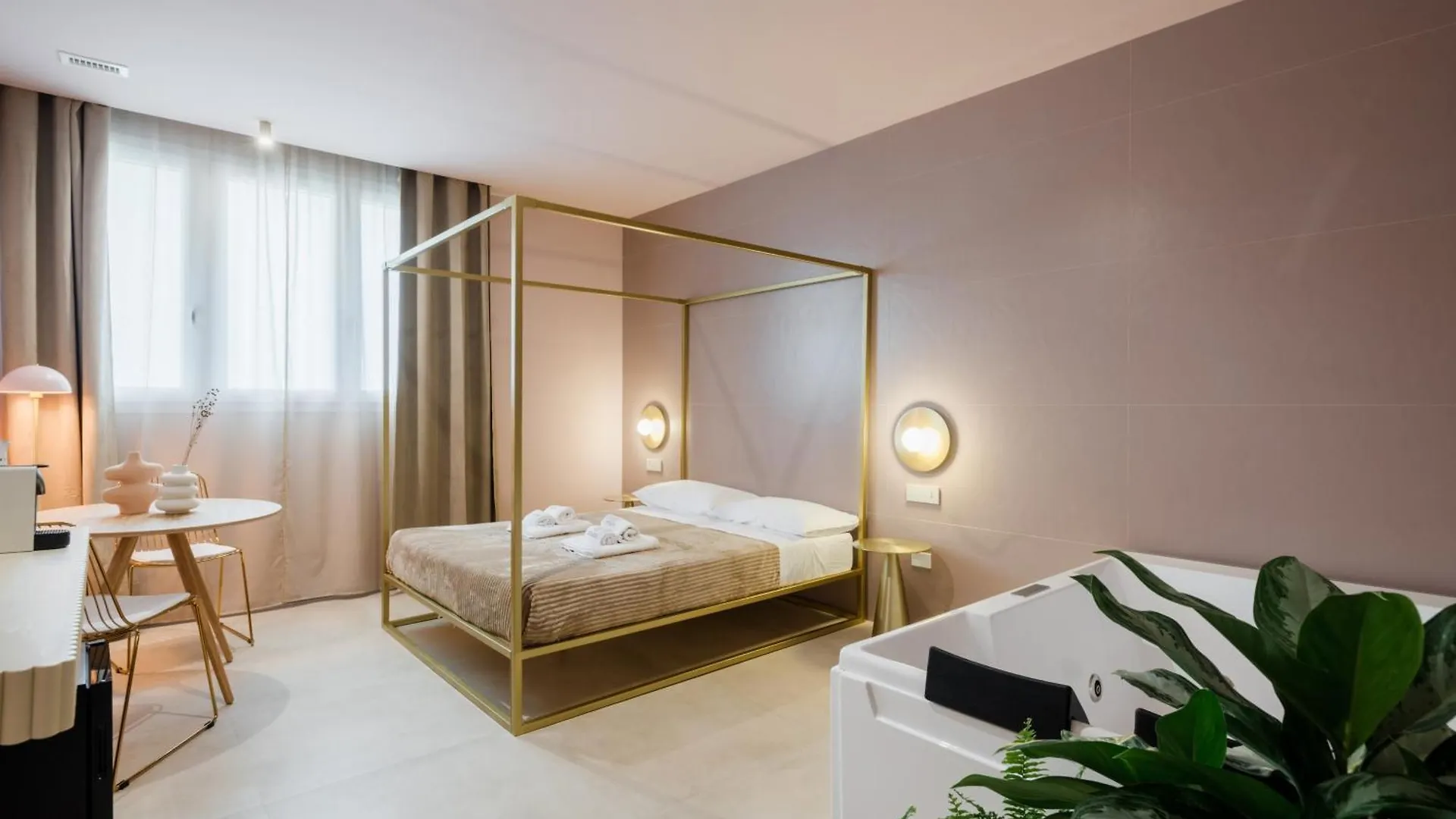 Maison d'hôtes Porta D'Oro Charming House II & Spa Alghero